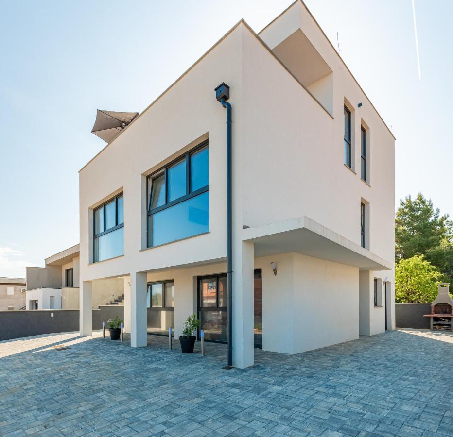 Appartements Vir Exteriör bild